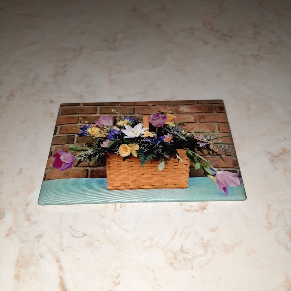 Pretty Flower Basket Fridge Magnet - Picture 1 of 6